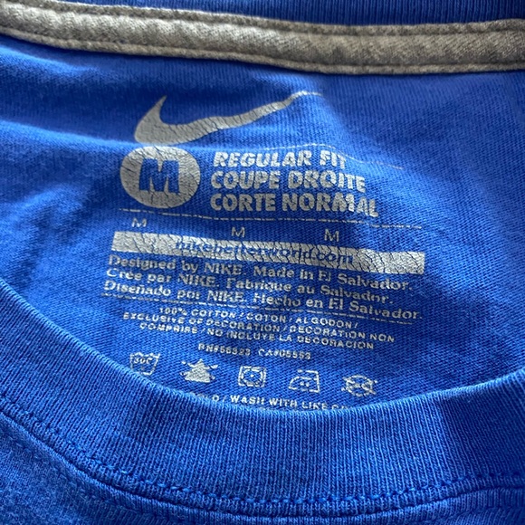 Nike Adult Medium Blue Short Sleeve Shirt Regular Fit - Picture 3 of 4